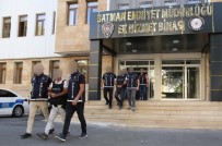 Batman'a Uyusturucu Madde Sokmak Isteyen 3 Kisi Yakalandi Haberi