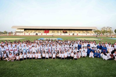 Denizli Büyüksehirin Yaz Spor Kurslarina Rekor Ilgi