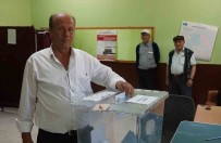 Tekrarlanan Seçimde Yeniden Köyüne Muhtar Seçildi Haberi
