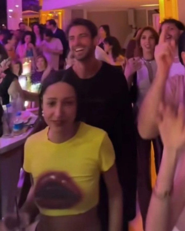 Zeynep Bastık'tan ilişki açıklaması