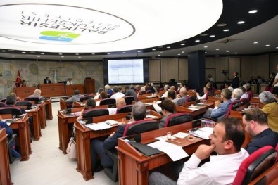 Ahmet Akin, 'Balikesir'i El Birligi Ile Büyütecegiz'