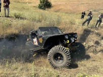 Çukurca'da Off-Road Gösterisi Büyük Ilgi Gördü