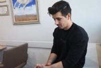 Ayağındaki 2 parmak eline dikildi: Görenler gözlerine inanamıyor!