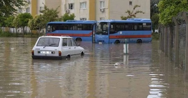 CHP ile eziyet gibi bir ömür! Dev bütçe var hizmet yok!