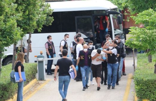 Eskişehir merkezli 4 ilde fuhuş operasyonu: 22 milyon 882 bin TL'ye el koyuldu