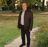 Direksiyon Basinda Kalp Krizi Geçiren Adam Kazada Hayatini Kaybetti