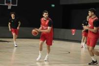 A Milli Erkek Basketbol Takimi, Istanbul'daki Çalismalarini Tamamladi
