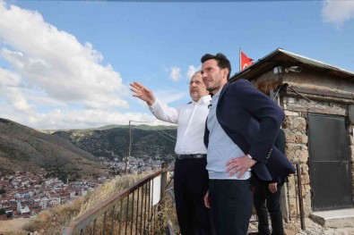 Baskan Yazicioglu Açiklamasi 'Tarihi Koruyarak Kentsel Dönüsümün Startini Verdik'