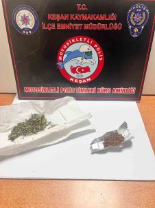 Kesan'da 3 Kisinin Üzerinden 9,48 Gram Uyusturucu Ele Geçirildi