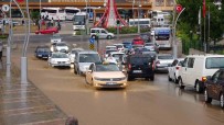 Yozgat'ta Siddetli Yagis Etkili Oldu, Ev Ve Is Yerleri Sular Altinda Kaldi Haberi