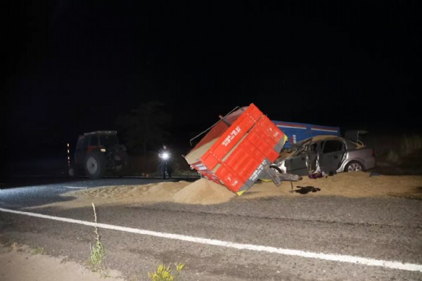 Nevşehir’de feci kaza: Traktör ile otomobil çarpıştı!