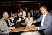 Artvinli Gelinle Damat Dügün Pastasi Yerine Döner Kesti