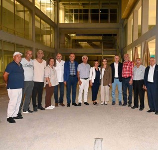 Vali Kaya Cem Vakfi'nin Iftar Programina Katildi