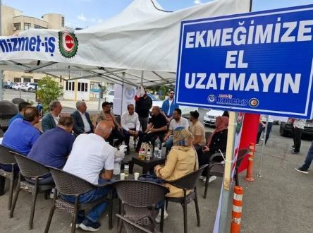 DEM Partili belediyeden işçilere eziyet! 45 derece sıcakta haklarını arıyorlar