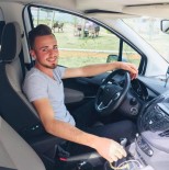 Trafik Kazasinda Agir Yaralanan Genç Hayatini Kaybetti