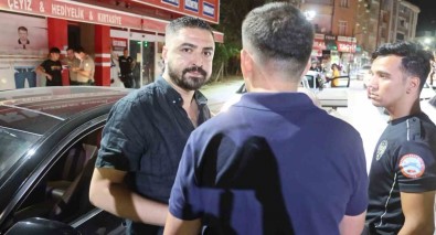 Alkollü Sürücü, 'Senin Görevin Bu Degil' Diyerek Gazetecinin Üzerine Yürüdü