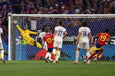 İngiltere'yi yenen İspanya EURO 2024'te şampiyon oldu
