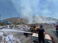 Isparta Itfaiyesi, Söke'deki Yangin Söndürme Çalismalarina Destek Veriyor Haberi
