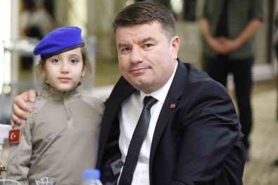 15 Temmuz'da Sehitler Müzesine Ziyaretçi Akini