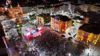 Aksaray'da 15 Temmuz Ilk Günkü Birlik Ve Beraberlikle Anildi