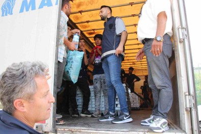 Amasya'da Alüminyum Yüklü Tirdan 23 Kaçak Göçmen Çikti
