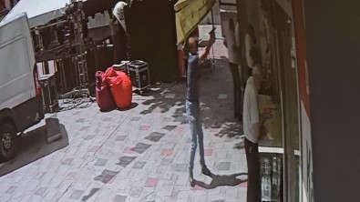 Karabük'te Sicak Saatler Açiklamasi Iddiada Para Kaybedince Büfeye Ates Açti