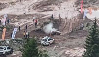 Off-Road Yarislarinda Devrilen Araç Yarislara Veda Etti