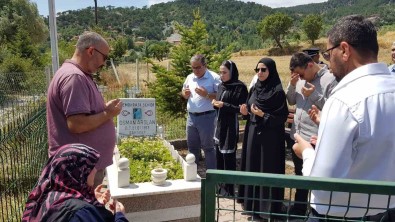 15 Temmuz Sehidi Kabri Basinda Anildi