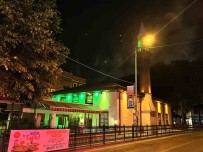 Demokrasi Sehitleri Için Camilerden Sela Sesleri Yükseldi