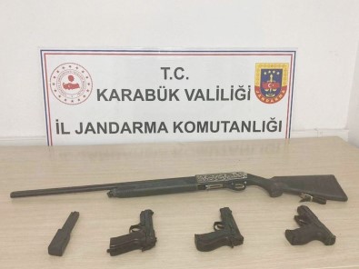 Dügünde Havaya Ates Açanlarin Görüntüsü Ortaya Çikti