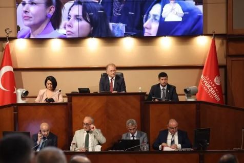 CHP'li İstanbul Büyükşehir Belediyesi'nin 10 ilçedeki taşınmazlarıyla ilgili karar: Tek tek satışa çıkardı!