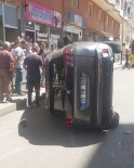 Siirt'te Sürücüsünün Kontrolünden Çikan Otomobil Yan Yatti Haberi