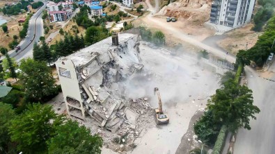 Tunceli'de Polisevinin Yikimi Gerçeklesti
