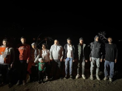 Yurt Disina Kaçmaya Çalisan 10 Düzensiz Göçmen Yakalandi