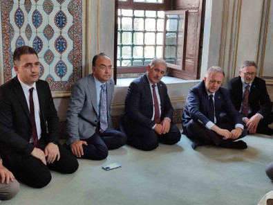 Fatih'te Restorasyonu Tamamlanan Sultan 3. Selim Ve Sultan 3. Mustafa Türbesi Açildi