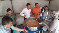 Yüzlerce Kisiye Asure Dagitildi Haberi