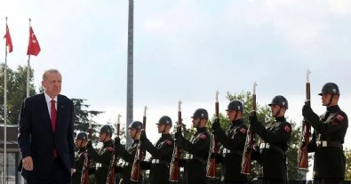 KKTC'de tarihi tören! Cumhurbaşkanı Erdoğan: Yine tek yüreğiz tek bileğiz