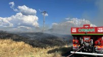 Kirsal Alandaki Yangin Ormana Siçramadan Söndürüldü Haberi