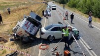 Yozgat'ta Iki Araç Kafa Kafaya Çarpisti Açiklamasi 3 Ölü, 1 Yarali Haberi