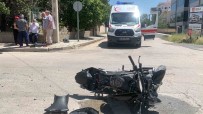 Motosiklet Ile Servis Minibüsü Çarpisti Açiklamasi 2 Yarali Haberi