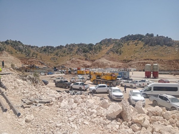 Şırnak'ta Gabar Dağı'ndaki petrol arama sahasında sondaj kulesi devrildi