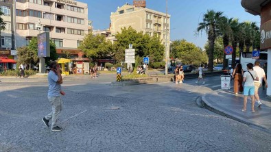 Çanakkale'deki Deprem Güvenlik Kamerasina Yansidi
