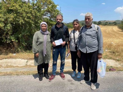Edirne'de Bulgaristan'a Geçmeye Çalisan 4 Kaçak Göçmen Yakalandi