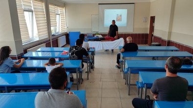 Kütahya'da 'Lumbar Bölge Tedavisi' Konulu Workshop Çalismasi Yapildi