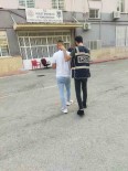 12 Ayri Suç Kaydi Olan Ve Hapis Cezasiyla Aranan Sahsi Polis Yakaladi