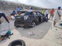 Aksaray'da Otomobil Bariyerlere Çarpti Açiklamasi 1 Ölü, 2 Yarali Haberi
