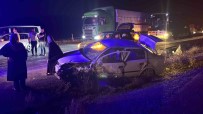 Biçerdöveri Sollamak Isterken Karsidan Gelen Araçla Çarpisti Açiklamasi 6 Yarali