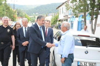 Vali Yavuz Ovacik'ta Esnaf Ve Vatandasi Dinledi