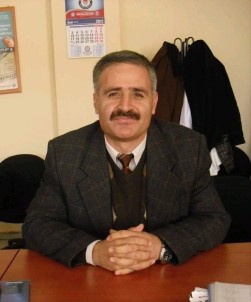 Aksaray'da Otomobilin Çarptigi Bisiklet Sürücüsü Ögretmen Hayatini Kaybetti