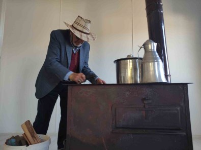 Bu Köyde Yaz Kis Soba Yaniyor